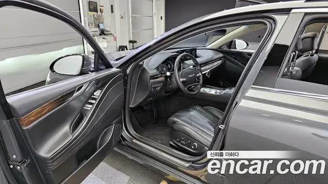 Genesis Electrified G80 2020 — Photo 10/20