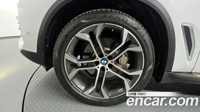 BMW X5 2022 — Photo 5/20