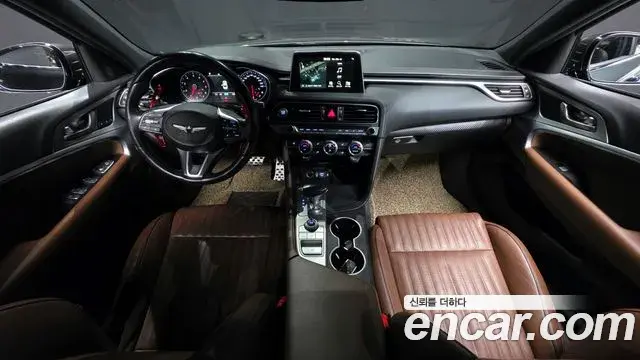 Genesis G70 2018 — Photo 11/20