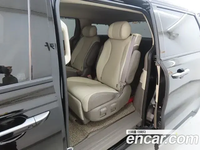 Kia Carnival 2024 — Photo 5/20