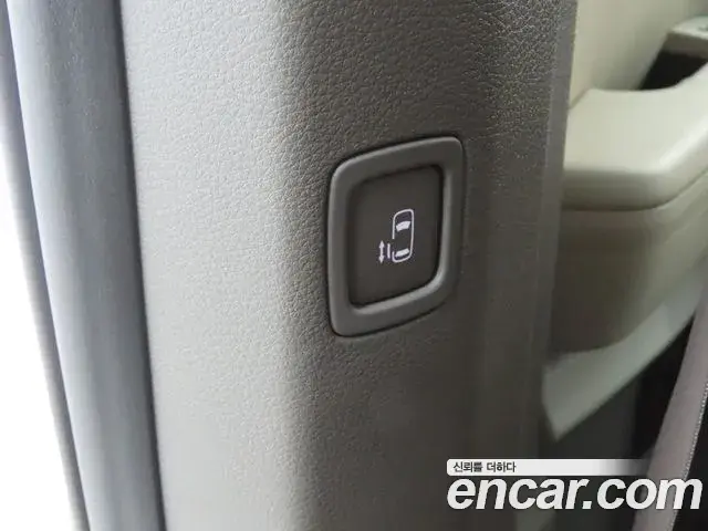 Kia Carnival 2024 — Photo 14/20