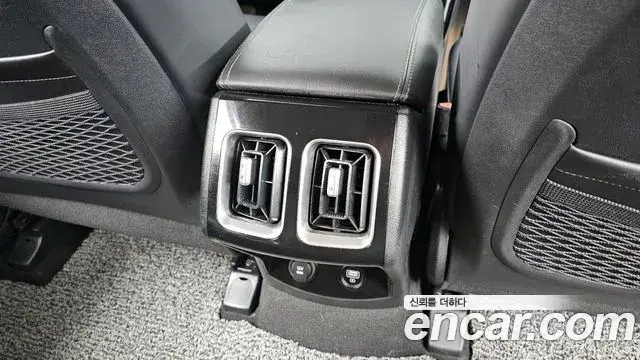 Kia Sorento 2021 — Photo 19/20