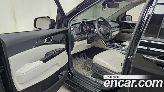 Kia Carnival 2021 — Şəkil 10/20