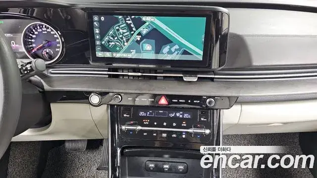 Kia Carnival 2021 — Şəkil 15/20