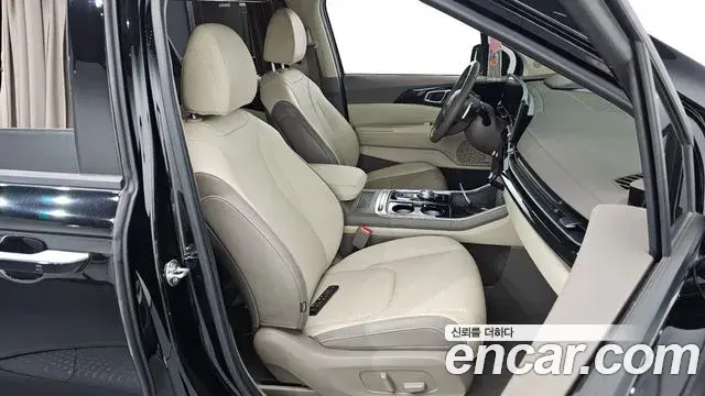 Kia Carnival 2024 — Şəkil 10/20