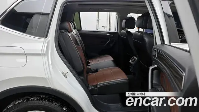 Volkswagen Tiguan Allspace 2022 — Photo 16/20