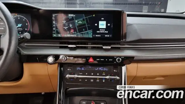 Kia Carnival 2021 — Photo 14/20