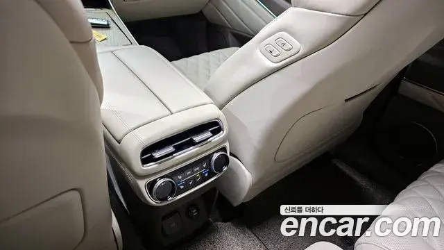 Genesis GV80 2023 — Photo 17/20