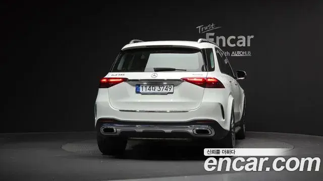 Mercedes-Benz GLE-Class 2025 — Photo 4/20