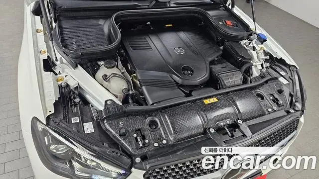 Mercedes-Benz GLE-Class 2025 — Photo 6/20