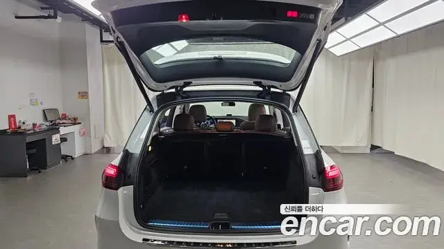 Mercedes-Benz GLE-Class 2025 — Photo 20/20