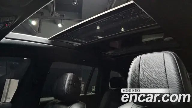Mercedes-Benz GLS-Class 2022 — Photo 18/20
