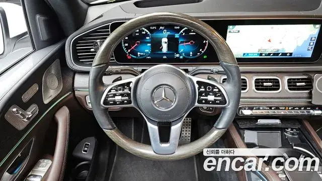 Mercedes-Benz GLS-Class 2022 — Фото 12/20