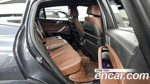 BMW X6 2020 — Photo 12/20