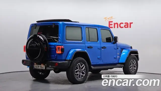 Jeep Wrangler 2022 — ფოტო 2/20