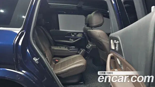 Mercedes-Benz GLS-Class 2022 — Photo 12/20