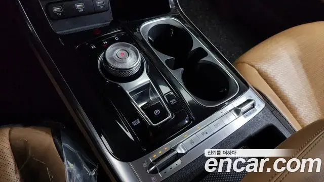 Kia Carnival 2020 — Şəkil 9/20
