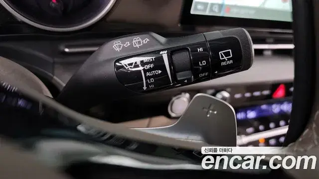 Kia Carnival 2023 — Photo 18/20