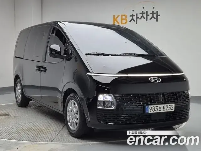 Hyundai Staria 2021 — Photo 6/19