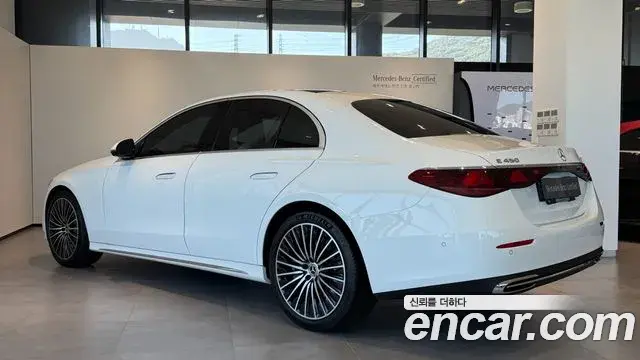 Mercedes-Benz E-Class 2025 — Photo 2/20