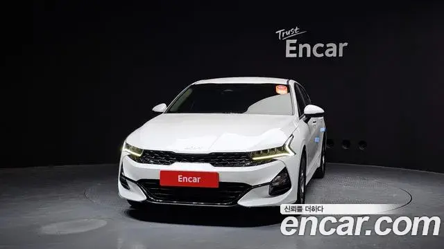 Kia K5 2021 — Şəkil 18/20