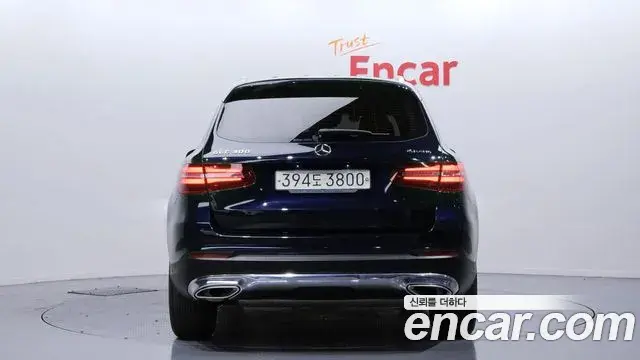 Mercedes-Benz GLC-Class 2019 — Şəkil 7/20