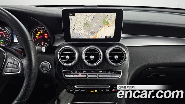 Mercedes-Benz GLC-Class 2019 — Şəkil 9/20