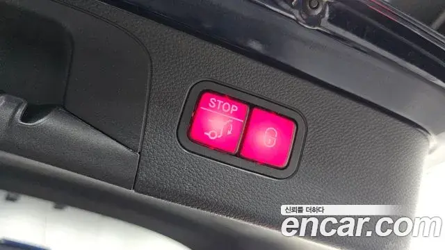 Mercedes-Benz GLC-Class 2019 — Şəkil 19/20