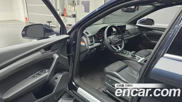 Audi Q5 2020 — Photo 10/20