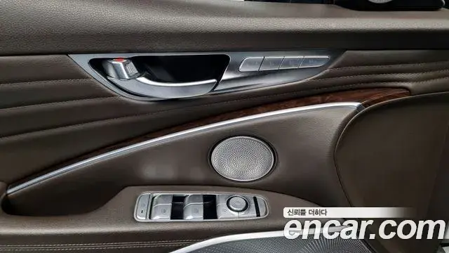 Kia The K9 2018 — Photo 17/20