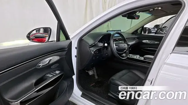 Genesis GV70 2021 — Photo 2/20