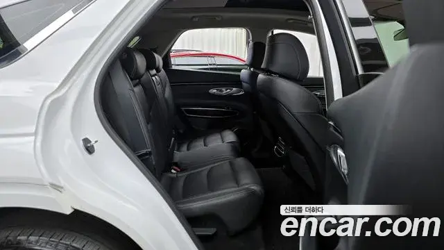 Genesis GV70 2021 — Photo 14/20