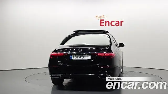Mercedes-Benz S-Class 2023 — Photo 4/20
