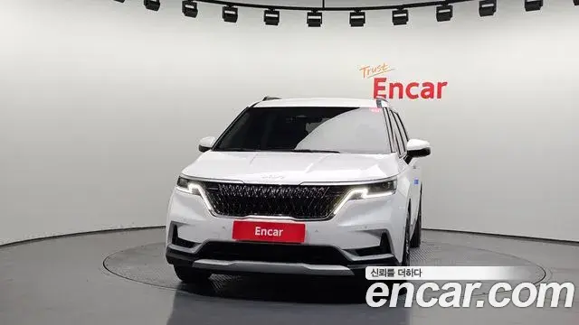 Kia Carnival 2023 — Şəkil 3/20