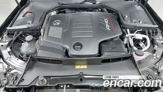 Mercedes-Benz AMG GT 2025 — Photo 5/17