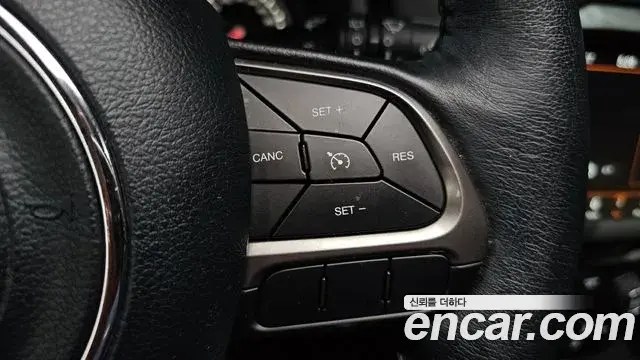 Jeep Renegade 2021 — Photo 22/30