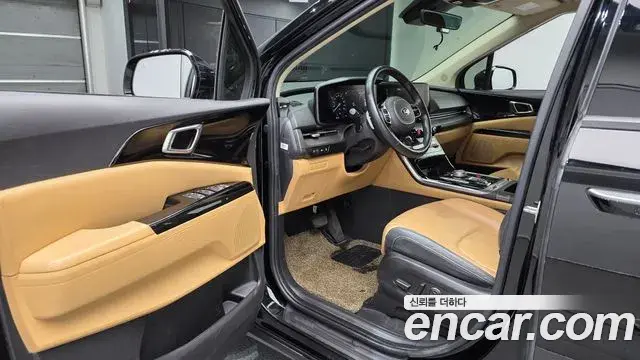 Kia Carnival 2021 — Photo 10/20