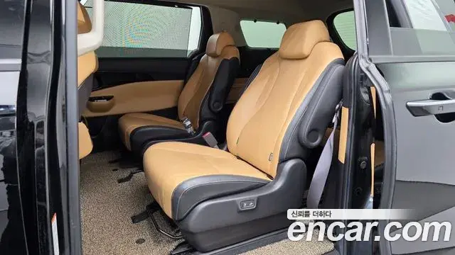 Kia Carnival 2021 — Photo 11/20