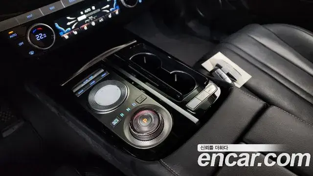 Genesis Electrified G80 2022 — Şəkil 9/20