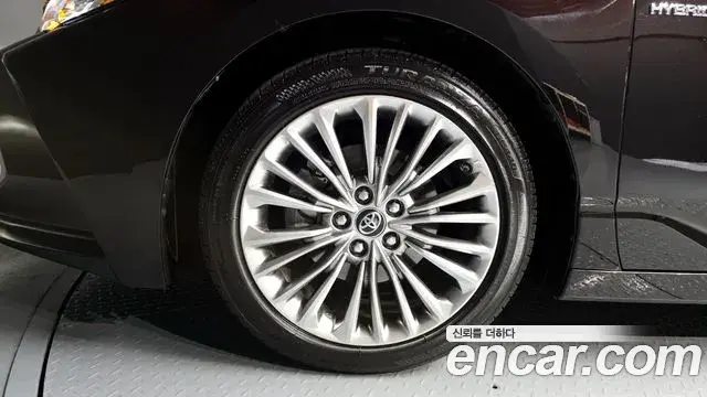 Toyota Avalon 2018 — Şəkil 5/20