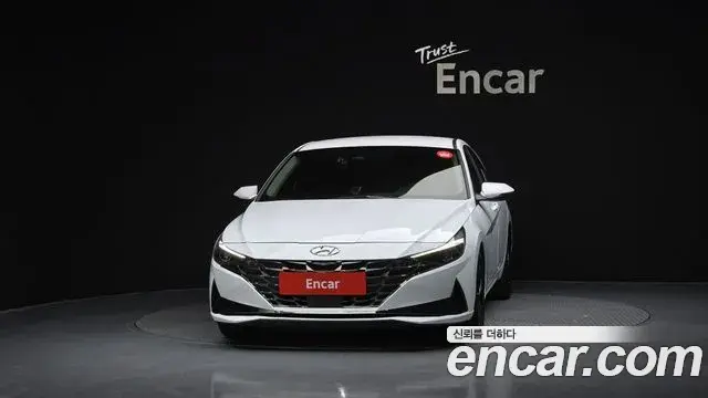 Hyundai The New Avante Hybrid 2022 — Photo 5/33