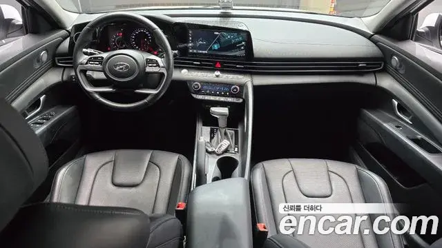 Hyundai The New Avante Hybrid 2022 — Photo 3/33