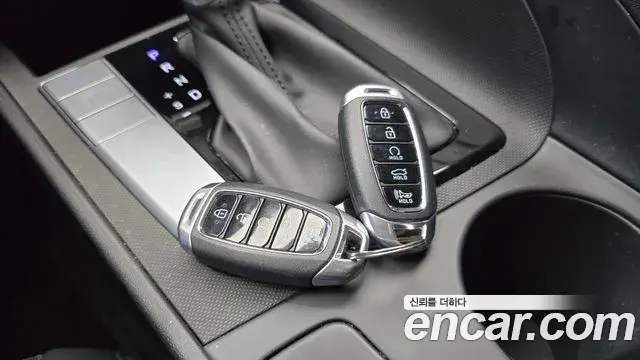 Hyundai The New Avante Hybrid 2022 — Photo 30/33