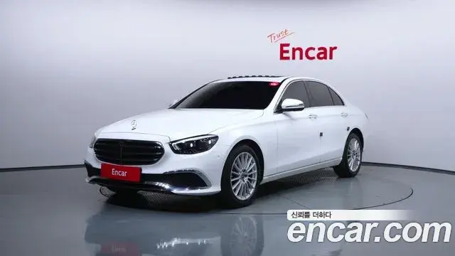 Mercedes-Benz E-Class 2023 — ფოტო 2/20