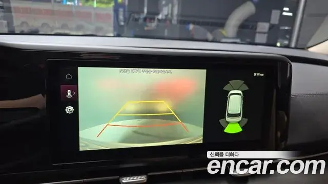 Kia Carnival 2021 — Photo 14/20