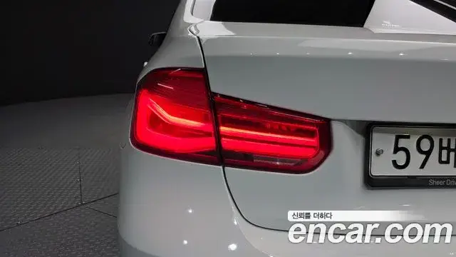 BMW 3 Series, 2018
