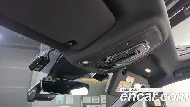 Audi Q7 2023 — Фото 18/20