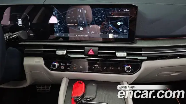 Kia Sportage 2025 — Фото 14/20