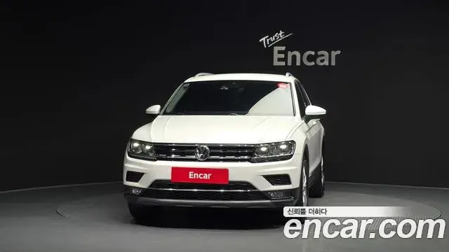 Volkswagen Tiguan 2020 — Şəkil 12/20