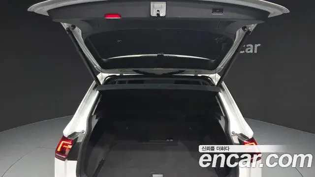 Volkswagen Tiguan 2020 — Şəkil 11/20